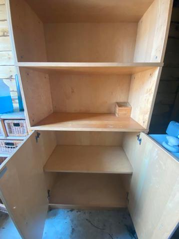 Praktische kast voor schuur of berging