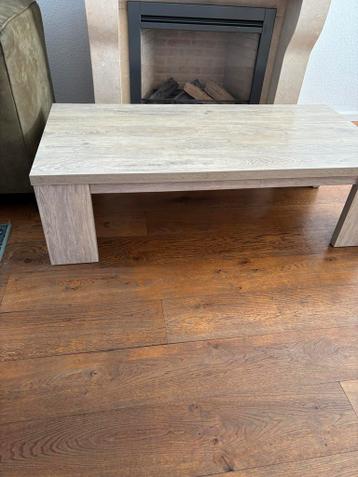 Gezellige salontafel 140x70x40 cm