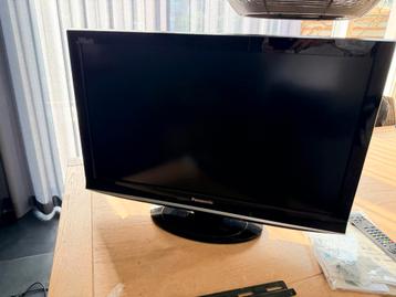 Panasonic Viera LCD TV TX-L32G10E met muurbeugel