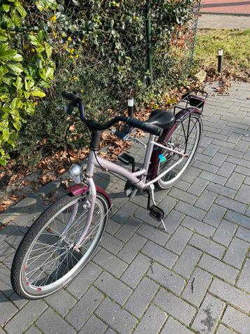 Meisjesfiets - Zeer gebruikt, maar functioneel