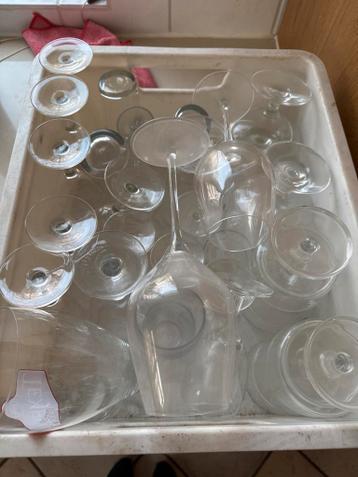 Gratis keukenspullen en servies