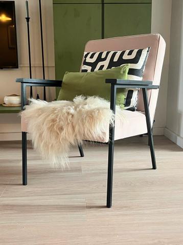 GRATIS Woood Sally fauteuil in roze velvet