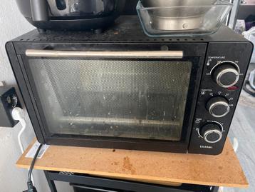 Blokker oven gratis op te halen (moet schoongemaakt)