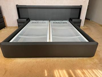 Gratis af te halen: Compleet lits jumeaux