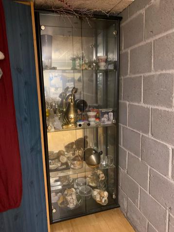 Glazen vitrinekast met schuifdeuren - 180x68x36 cm