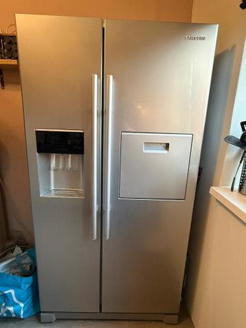 Defecte Samsung Amerikaanse koelkast, lekt water