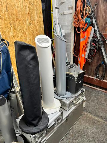 Nieuwe geurzuilen met geuren van voitino.