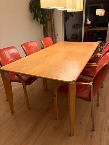 Leolux eettafel met 6 stoelen - Gratis afhalen