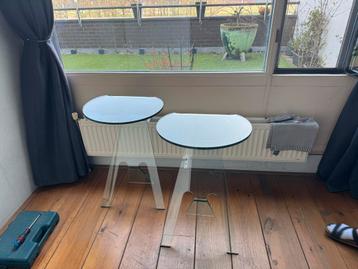 Set van 2 glazen bijzettafels - Modern design