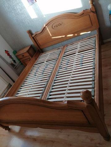 Blank eiken slaapkamer.