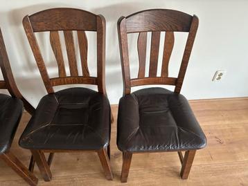 Set van 4 eiken stoelen met leren bekleding