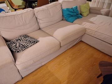 Gratis lichtbeige IKEA KIVIK 3-zitsbank met chaise longue