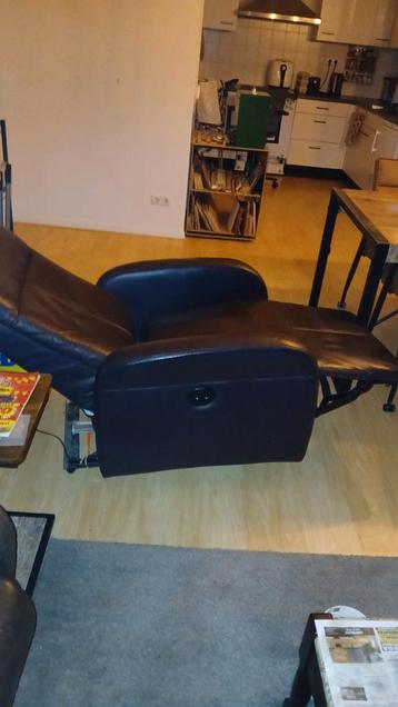 Comfortabele elektries relaxfauteuil van leer