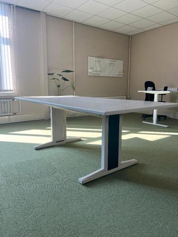 Kantoortafel/werktafel/vergadertafel (200x100cm)