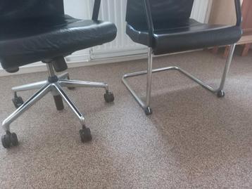 2 bureaustoelen