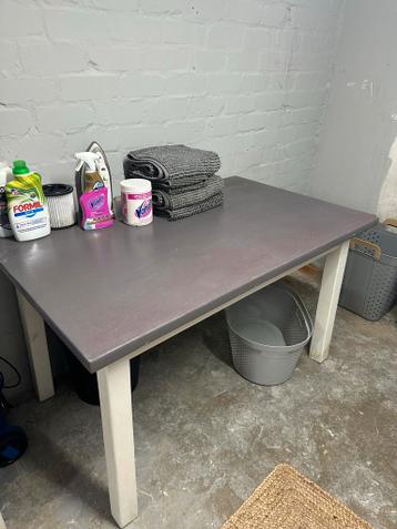 Stabiele houten tafel 130x80x77 cm - Gratis ophalen