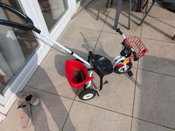 Puky driewieler met duwstang, één band kapot