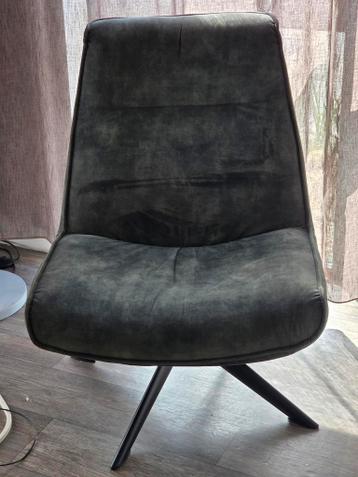 Gratis! Moderne draaifauteuil, groen met draaivoet