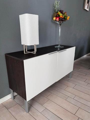 Modern dressoir met 2 deuren - 130x46x75 cm