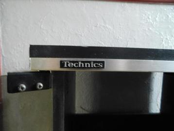 Vintage Technics radiomeubel  Gratis!