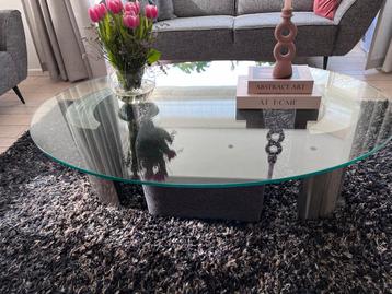 Glazen salontafel met metalen poten (140x100 cm)