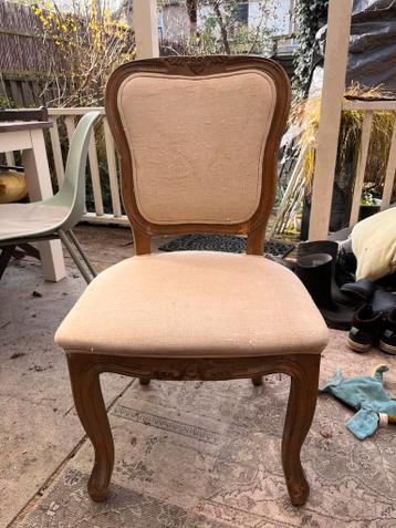 Stoel om opnieuw te bekleden
