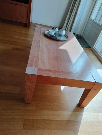 Gratis af te halen Salontafel.