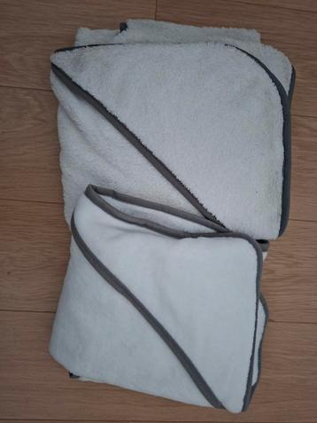 Newborn badcapes van Moeders voor moeders