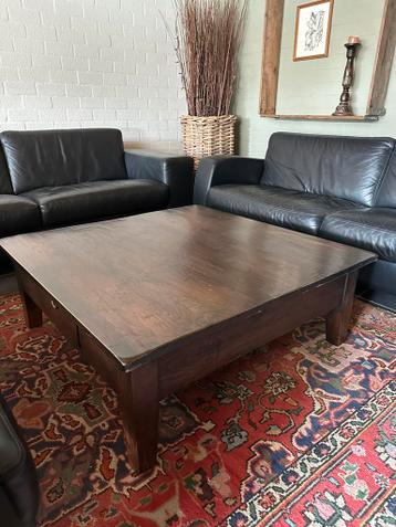 Houten lage salontafel vierkant 110x110x41 cm