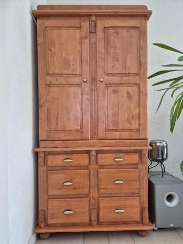 Mooie kast met apothekersgrepen