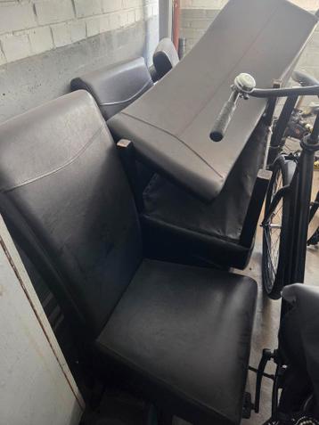 Gratis: 6 eettafelstoelen