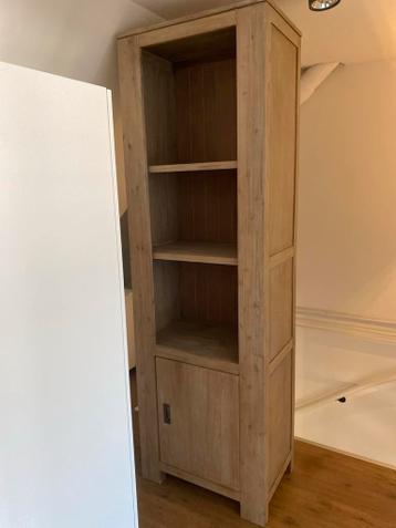 Solide Houten kast met 1 gesloten deur - Zo goed als nieuw