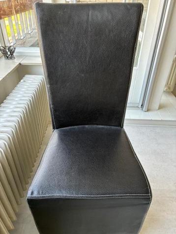 Alleen zaterdag 14 maart gratis ophalen:4 eetkamerstoelen