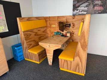 GRATIS - kantoor zithoek/vergader hoek