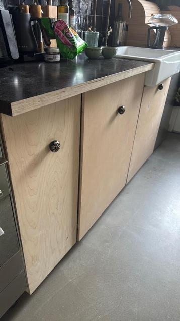 Keuken (excl. koelkast, fornuis, vaatwasser) zelf demonteren