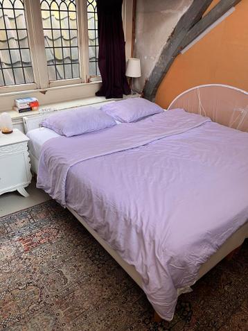 Tweepersoonsbed (IKEA) 180x200 cm met matras - Gratis