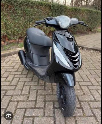 piaggio zip 125cc 2t op brom GEZOCHT!!!!