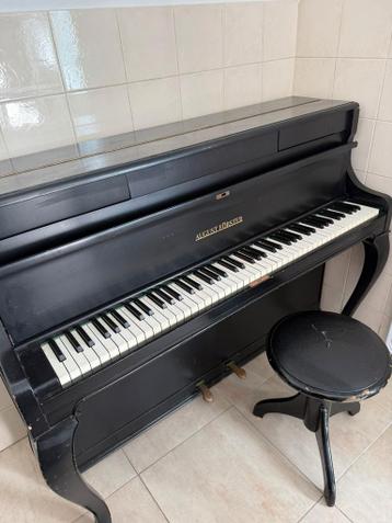 Piano August Forster