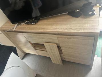 Gratis afhalen zo snel mogelijk leuke 2pers bank en dressoir