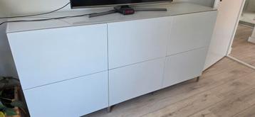 IKEA Besta dressoir met melkglas glasplaat