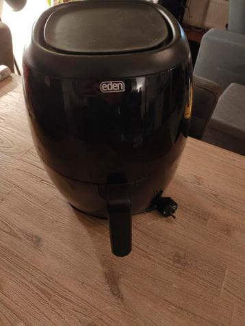 Eden Airfryer inclusief grill rekje. Gratis ophalen.