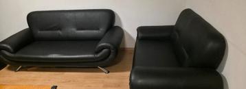 Zwart kunstleder bankstel 2-zits en 3-zits