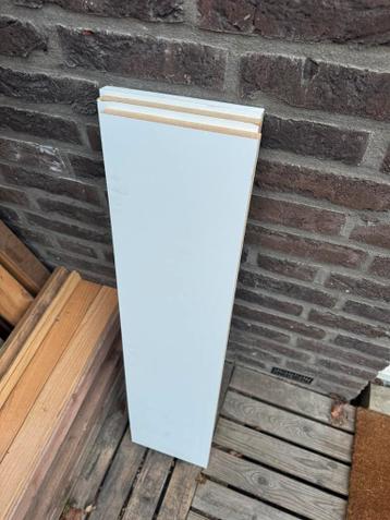Gratis MDF boekenplank, 80 x 20 cm - 3 st.