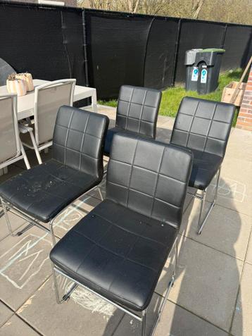 GRATIS EETTAFELSTOELEN