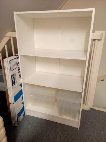 Gratis ophalen: witte (boeken)kast, 120x70x36 cm
