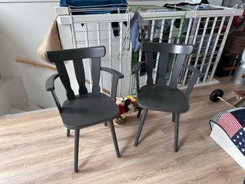 2 houten stoelen, opknappers