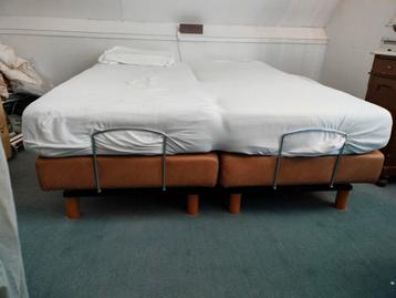 Tweepersoonsbed, boxspring, twee eenpersoonsbedden, verstelb