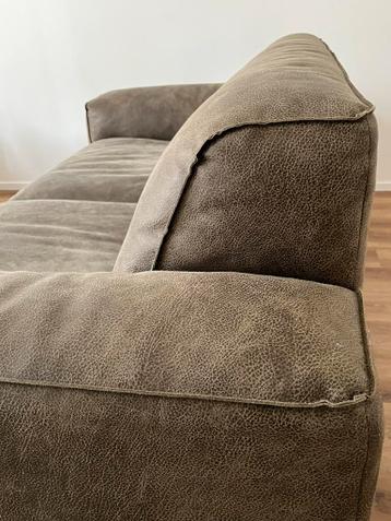 GRATIS Prachtige leren 2,5-zits bank in uitstekende staat