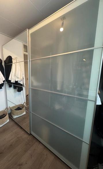 Gratis Ikea Pax kast schuifdeuren