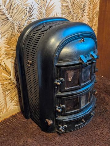 Art Deco gietijzeren Frisia kachel rond 1920